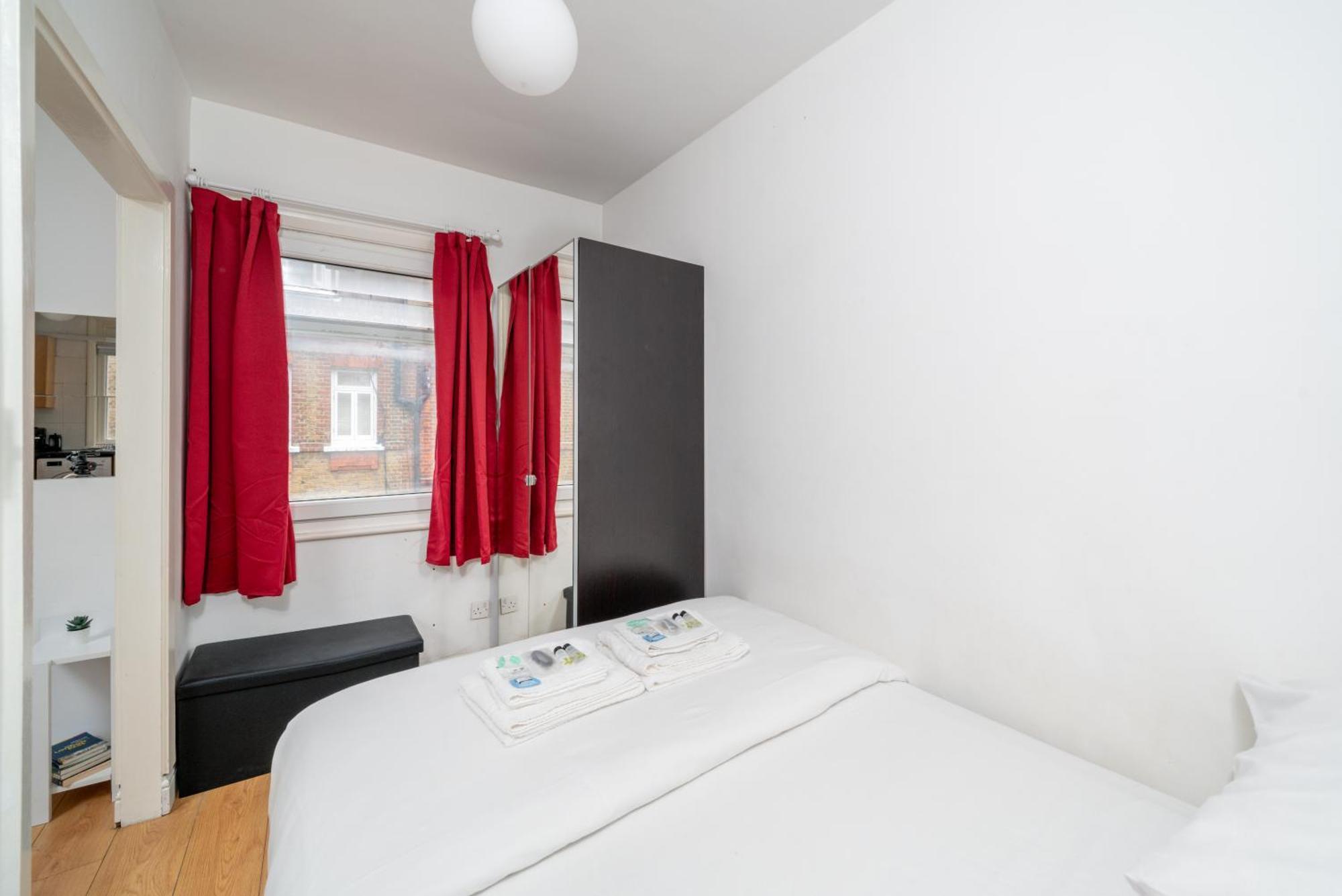 Carnaby & Oxford Street - Central Soho - One Bedroom - Double Bed & Sofabed Londýn Exteriér fotografie